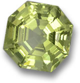 جوهرة الأباتيت ذات اللون الأخضر الباهت المقطوعة من Asscher