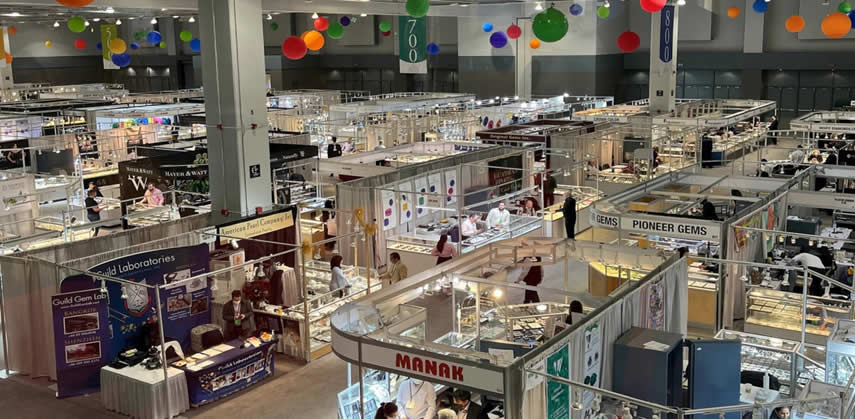 AGTA GemFair في توسكون