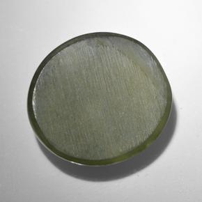 Actinolite Cat's Eye طبيعي بلون أخضر، وزن ‎9.44‎ قيراط، شكل بيضاوى، مقاس ‎14.4x13.1‎ مم
