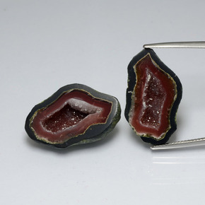 أحجار جيود عقيق متعدد الألوان طبيعية، شكل خيالي، غير شفاف، وزنها  قيراط