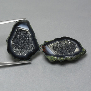 أحجار جيود عقيق متعدد الألوان طبيعية، شكل خيالي، غير شفاف، وزنها 32.36 قيراط