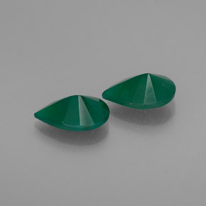 أحجار عقيق أخضر طبيعية، شفاف، شفاف / نصف شفاف، وزنها  قيراط