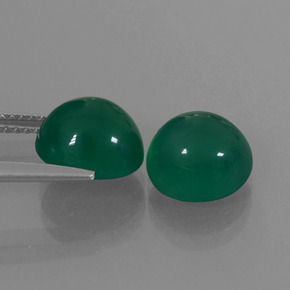 عقيق طبيعي بلون أخضر، وزن ‎‎ قيراط، شكل بيضاوى، مقاس ‎8.9x8.3‎ مم