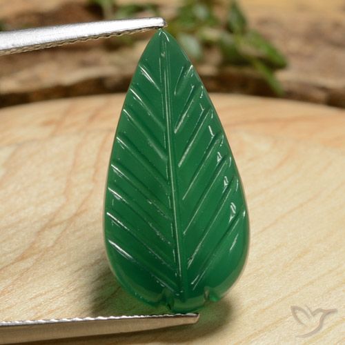 عقيق أخضر متوسط طبيعي، فانسى، 5.78 قيراط، نصف شفاف