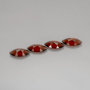 أحجار عقيق الألماندين أحمر غامق طبيعية، ماركيز، قليلا جدا، وزنها  قيراط