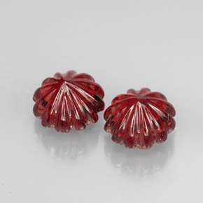 أحجار عقيق الألماندين أحمر طبيعية، شكل خيالي، نصف شفاف، وزنها  قيراط