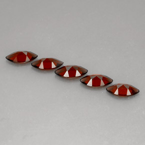 أحجار عقيق الألماندين أحمر طبيعية، ماركيز، قليلا جدا، وزنها  قيراط