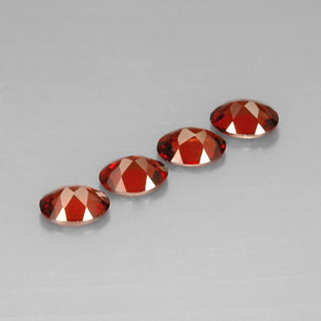 أحجار عقيق الألماندين أحمر طبيعية، قصة بيضاوى، قليلا جدا، وزنها  قيراط