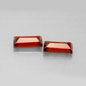 أحجار جارنيت ألماندين أحمر عميق طبيعية، باغيت، VVS-VS، وزنها  قيراط