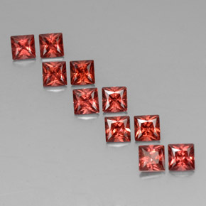 أحجار عقيق الألماندين أحمر غامق طبيعية، مربع، VVS-VS، وزنها  قيراط