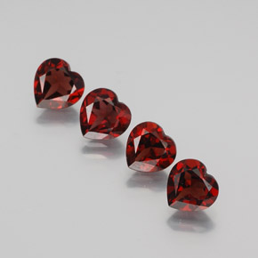 أحجار عقيق الألماندين أحمر غامق طبيعية، شكل القلب، VVS، وزنها  قيراط