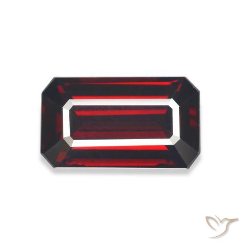 7.60ct طبيعي أحمر غامق عقيق الألماندين, قص الزمرد, VVS-VS