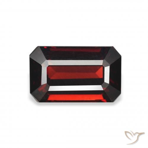 3.58ct طبيعي أحمر غامق عقيق الألماندين, قص الزمرد, VVS