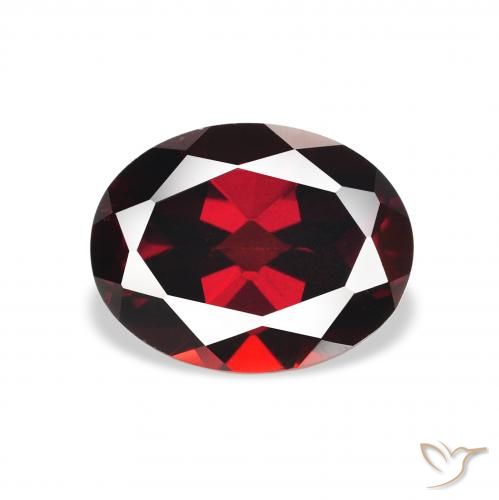 2.41ct طبيعي أحمر دموى غامق عقيق الألماندين, بيضوي, قليلا جدا