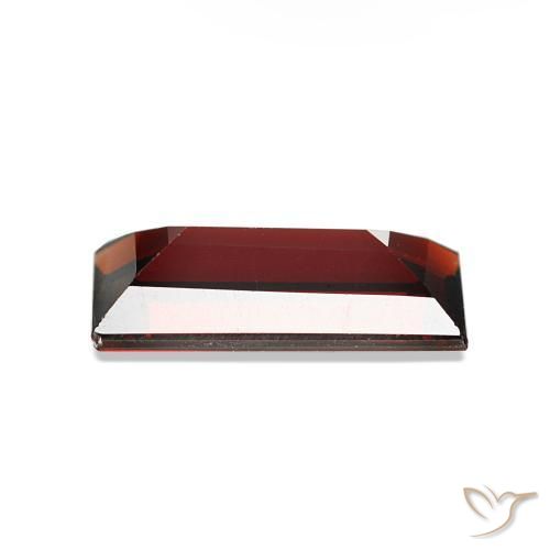 عقيق الألماندين احمر غامق طبيعي، باجيت، 1.71 قيراط، VVS