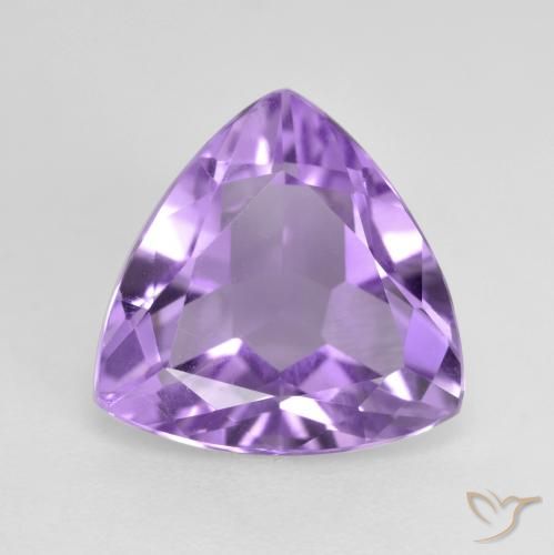 2.60ct طبيعي بنفسجى متوسط جمشت, مثلثى, قليلا جدا