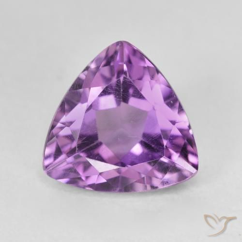 جمشت Medium Light Purplish-Violet طبيعي، مثلثى، 3.20 قيراط، VVS-VS