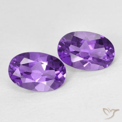 أحجار جمشت Medium Light-Violet طبيعية، بيضوي، VVS-VS، وزنها 0.86 قيراط