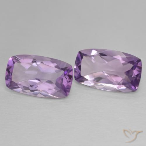 أحجار جمشت Medium Light Purplish-Violet طبيعية، وسادة، VVS، وزنها 11.24 قيراط