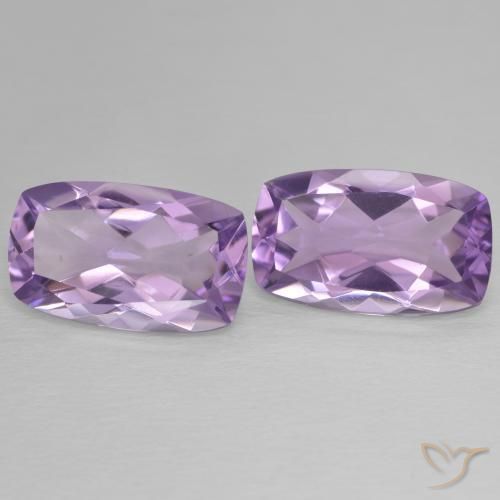 أحجار جمشت Medium Light Purplish-Violet طبيعية، وسادة، VVS، وزنها 11.28 قيراط