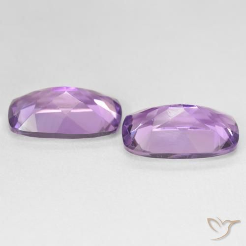 أحجار جمشت Medium Light Purplish-Violet طبيعية، وسادة، قليلا جدا، وزنها 10.79 قيراط