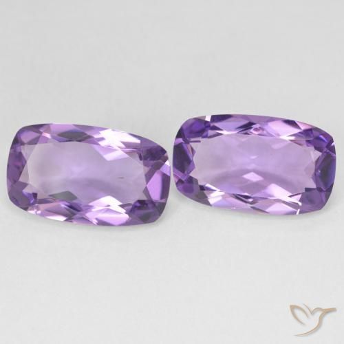 أحجار جمشت Medium Light Purplish-Violet طبيعية، وسادة، قليلا جدا، وزنها 10.04 قيراط