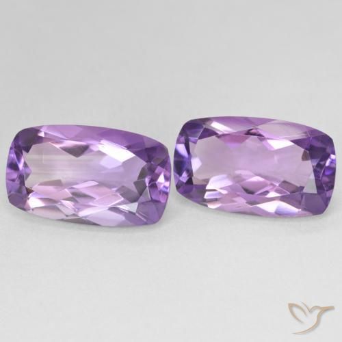 أحجار جمشت Medium Light Purplish-Violet طبيعية، وسادة، قليلا جدا، وزنها 11.30 قيراط
