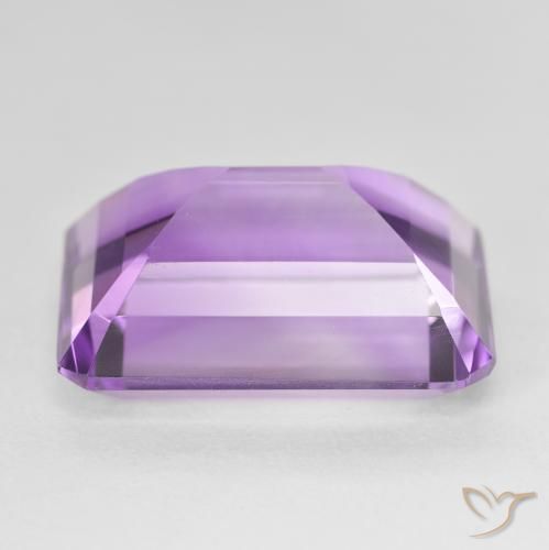 جمشت Medium Light Purplish-Violet طبيعي، ثمانى / قصة زمرد، 21.63 قيراط، VVS