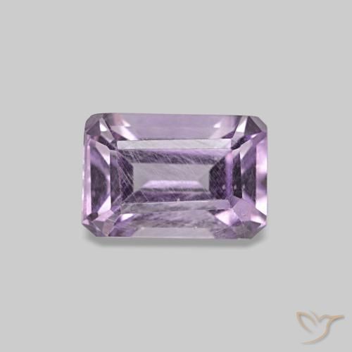 جمشت طبيعي بلون Medium Light-Violet، وزن ‎0.60‎ قيراط، شكل قص الزمرد، مقاس ‎6x4‎ مم