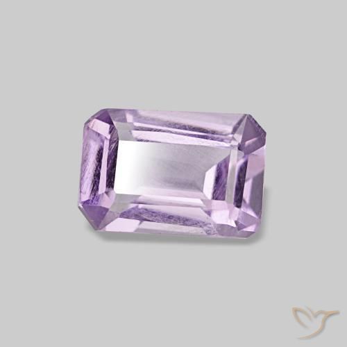 جمشت طبيعي بلون Medium Light-Violet، وزن ‎0.49‎ قيراط، شكل قص الزمرد، مقاس ‎6x4.1‎ مم