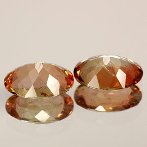 أحجار اندلوسيت متعدد الألوان طبيعية، قصة بيضاوى، قليلا جدا، وزنها  قيراط