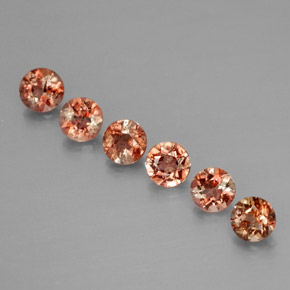 أحجار اندلوسيت متعدد الألوان طبيعية، قصة دائرى، قليلا جدا، وزنها 1.26 قيراط