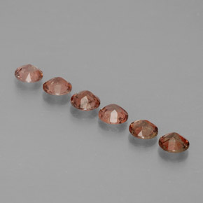 أندلوسيت طبيعي بلون متعدد الألوان، وزن ‎‎ قيراط، شكل دائري، مقاس ‎3.71‎ مم