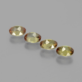 أحجار اندلوسيت متعدد الألوان طبيعية، قصة بيضاوى، قليلا جدا، وزنها  قيراط