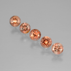 أحجار اندلوسيت متعدد الألوان طبيعية، قصة دائرى، قليلا جدا، وزنها 1.55 قيراط