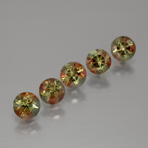 أحجار اندلوسيت متعدد الألوان طبيعية، قصة دائرى، قليلا جدا، وزنها  قيراط