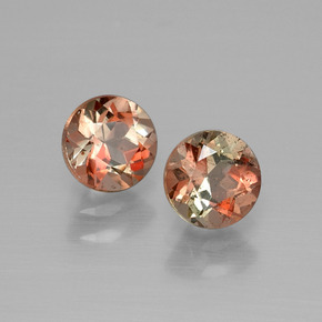 أحجار اندلوسيت متعدد الألوان طبيعية، قصة دائرى، قليلا جدا، وزنها  قيراط