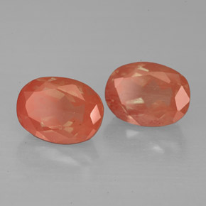 أحجار لابرادوريت أنديسين العسل الأحمر طبيعية، قصة بيضاوى، قليلا جدا، وزنها  قيراط