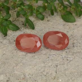 أحجار لابرادوريت أنديسين العسل الأحمر طبيعية، قصة بيضاوى، نصف شفاف، وزنها 1.92 قيراط