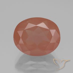 3.70ct طبيعي أحمر متوسط لابرادوريت أنديسين, بيضوي, شفاف / نصف شفاف
