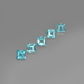 أباتيت طبيعي بلون أزرق فاتح، وزن ‎‎ قيراط، شكل مربع، مقاس ‎4.8x4.8‎ مم
