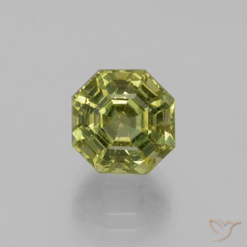 4.35ct طبيعي Medium Light Green الأباتيت, قص الزمرد, قليلا جدا