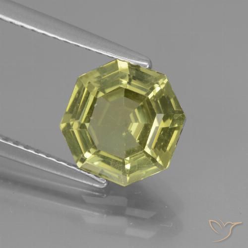 2.48ct طبيعي أصفر أخضر الأباتيت, قص الزمرد, قليلا جدا