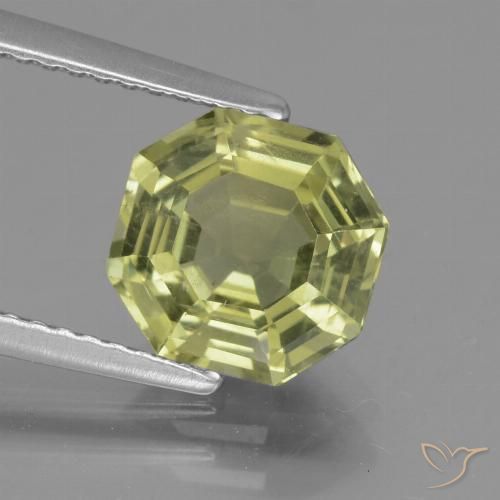 2.47ct طبيعي أخضر أصفر الأباتيت, قص الزمرد, قليلا جدا