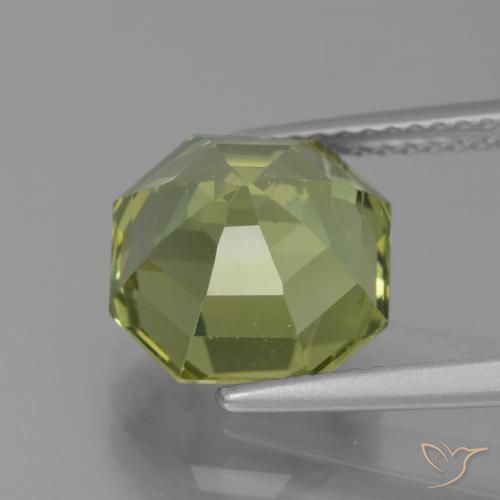 الأباتيت Medium Light Green طبيعي، ثمانى / قصة زمرد، 5.10 قيراط، قليلا جدا