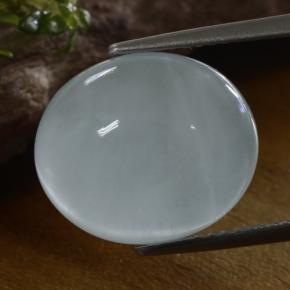 زبرجد أو أكوامارين أبيض مزرق طبيعي، قصة بيضاوى، 8.61 قيراط، نصف شفاف