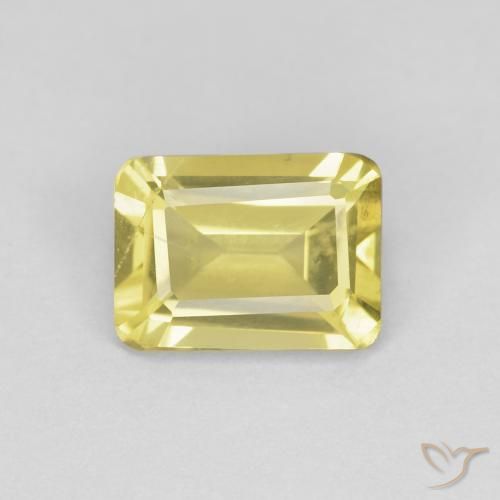 0.94ct طبيعي أصفر عسلى فاتح جدا بيريل, قص الزمرد, قليلا جدا