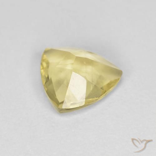 بيريل Medium Light-Yellow طبيعي، مثلثى، 0.82 قيراط، قليلا جدا