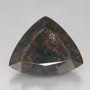 حجر الدم أخضر منقط طبيعي، مثلثى، 31.69 قيراط، غير شفاف
