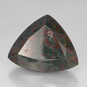 حجر الدم أخضر منقط طبيعي، مثلثى، 31.69 قيراط، غير شفاف